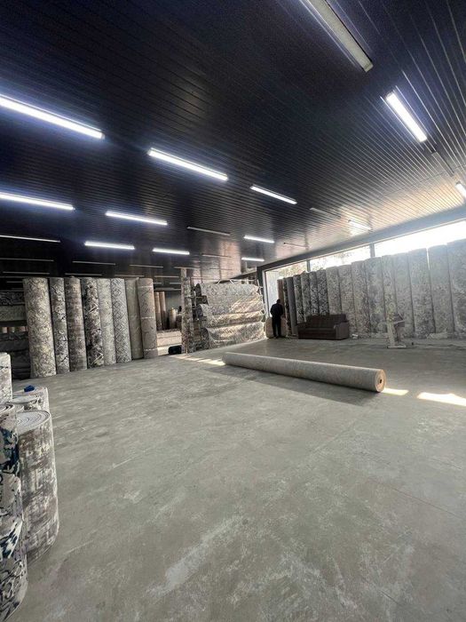 Ko’p funksiyali noturar bino sotiladi!