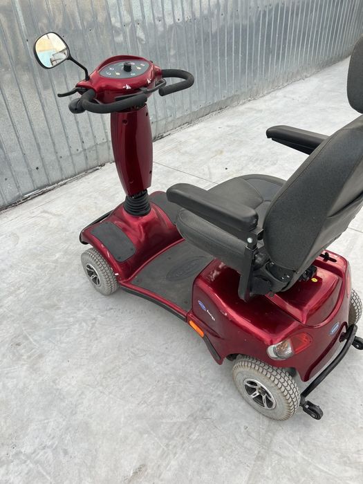 Cărucior Handicapații
