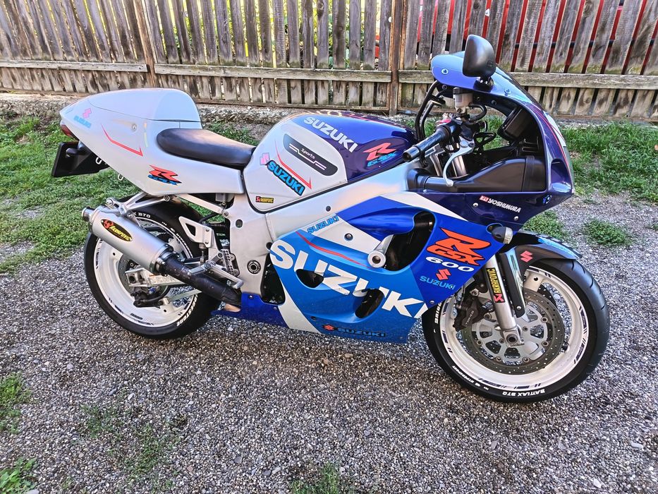 SUZUKI  GSXR  600  !  stare  FOARTE  BUNA