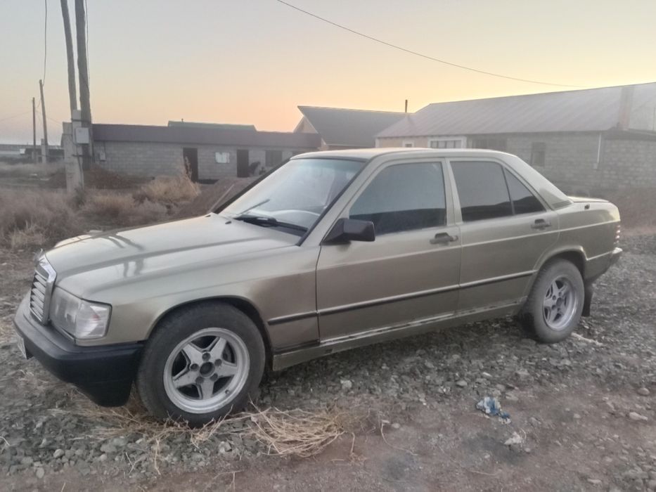 Продам мерседес 190