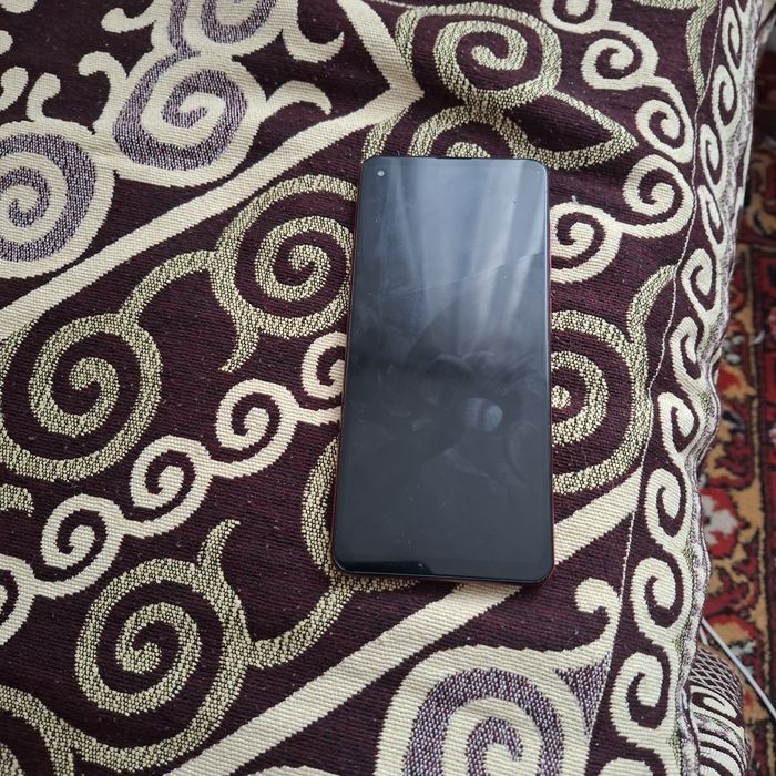 Продам телефон самсунг