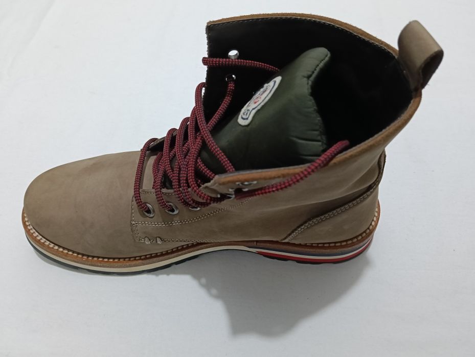 43 Ghete Moncler masura 43