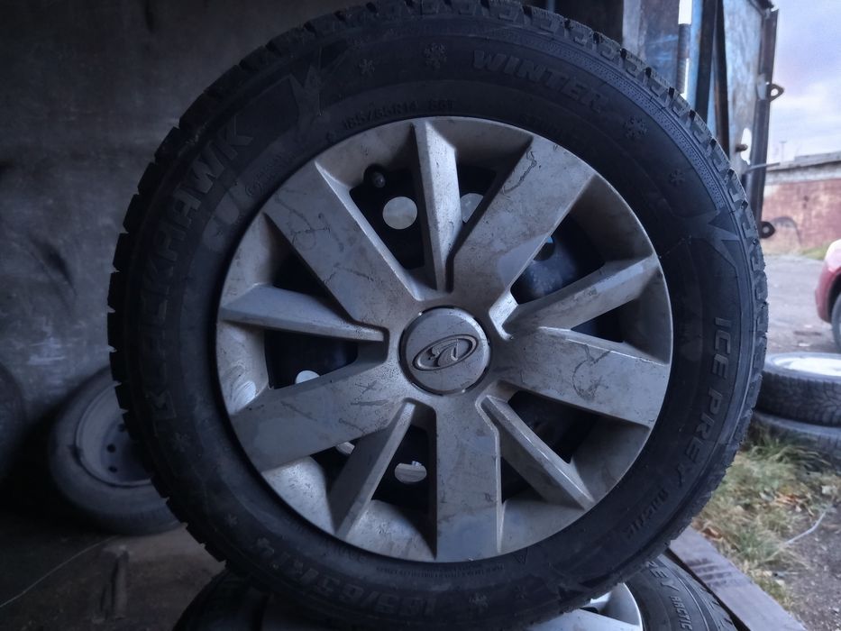 Продам шина R14 с дисками комплекта