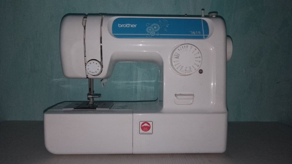 Срочно продам Швейную машинку
