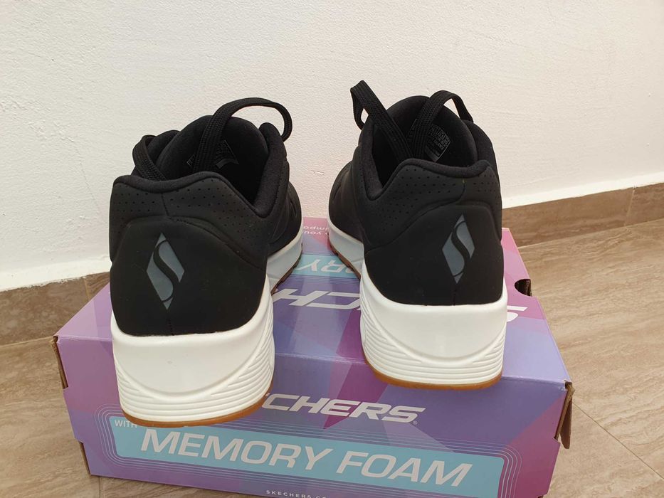 Дамски маратонки SKECHERS