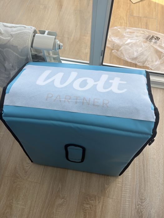 Сумка курьера Wolt