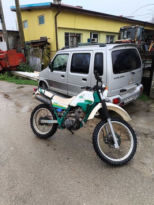 Yamaha XT 225 serow