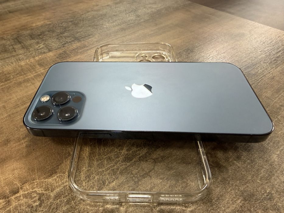 Б/у айфон 12 pro