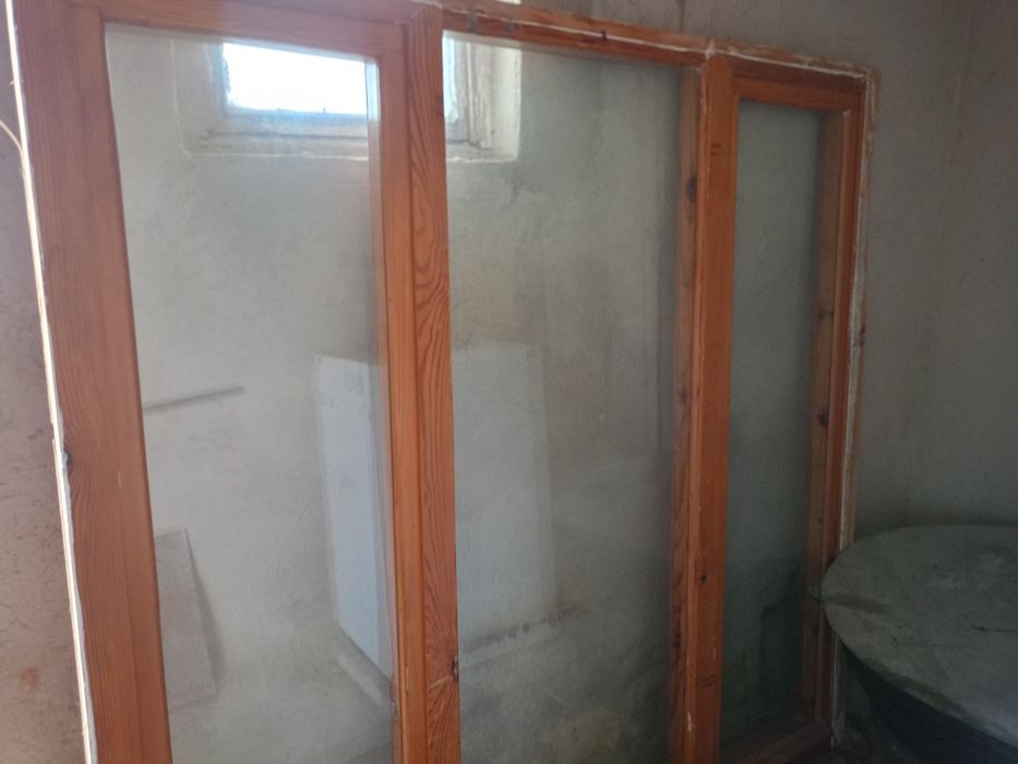 Терезе рамасымен подоконигімен сатылады