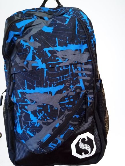 Модерна спортна раница с USB port и кабел