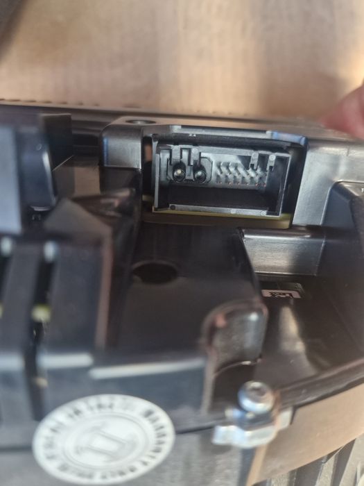 Ceasuri bord europa plasma 6wb bmw f10 f11 f01 f02 f07 f12 f06 f13