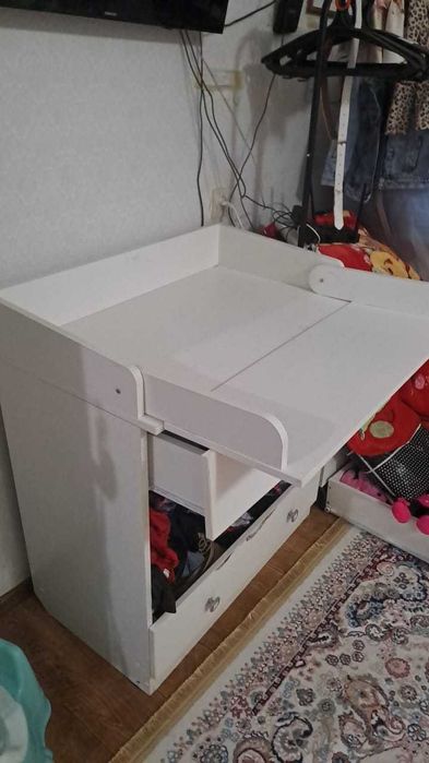 Продаю детский пеленальный столик