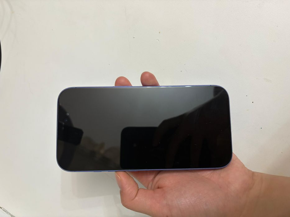 Срочно продам iPhone 16