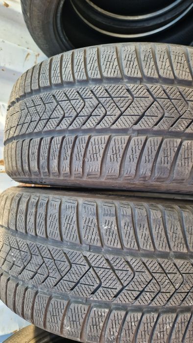 Anvelope 255/40R20 marca Pirelli, M +S,DOT 2021,6.5 mm