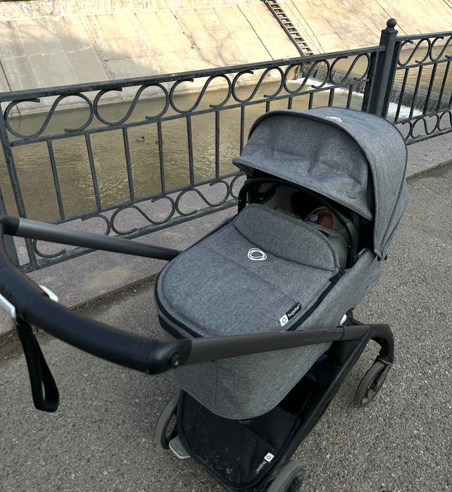 Продам коляску Bugaboo Dragonfly с люлькой