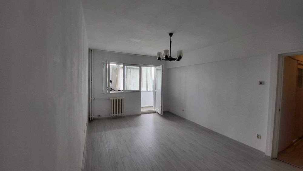 Vanzare Apartament 3 camere, decomandat, confort 1, 72 mp, etaj 3, Republicii - 8 Martie