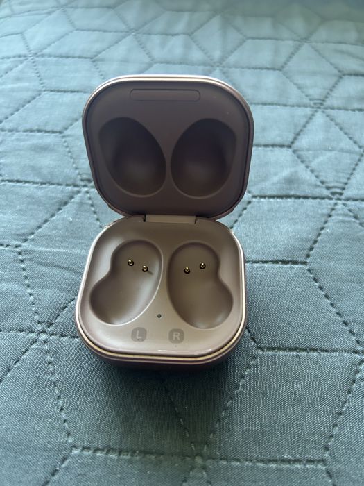 ЗАРЯДНО Samsung Galaxy Buds Live, бронз