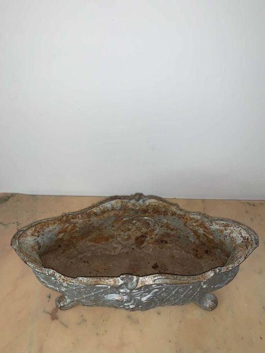 Set Jardaniera de gradina din fonta