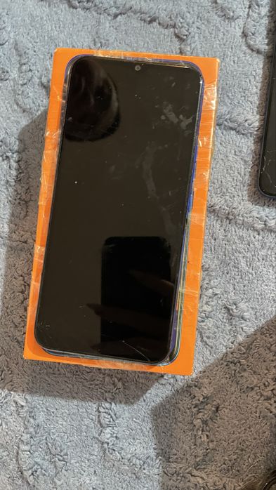 Продам телефон на запчасти