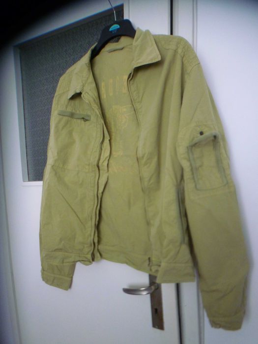 Мъжко  яке  Pause