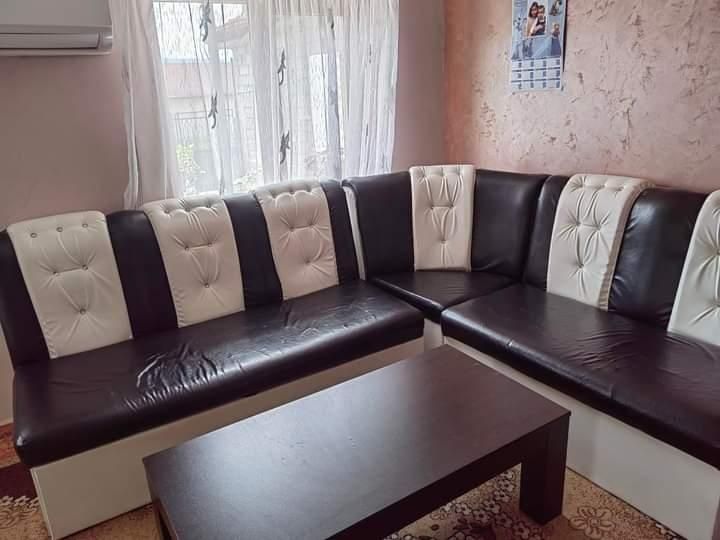 Разтегателен диван в добро състояние  200лв