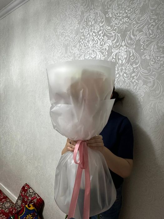 Голландские белые розы