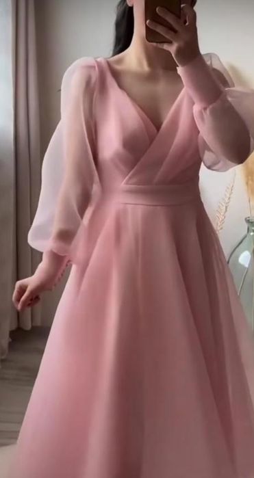 Платье новый 42размер