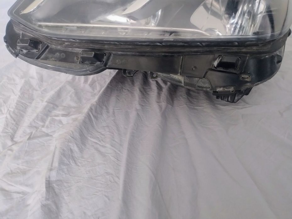 Far stânga Mercedes E Clasa facelift W212