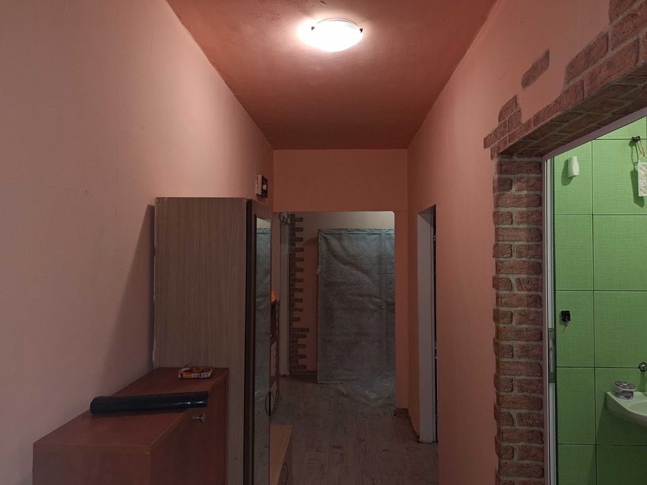 Дава под наем 4-стаен гр. Варна - Кайсиева градина 90кв2