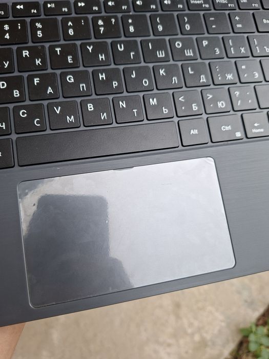 Prodayu notebook dlya ofisnix rabot