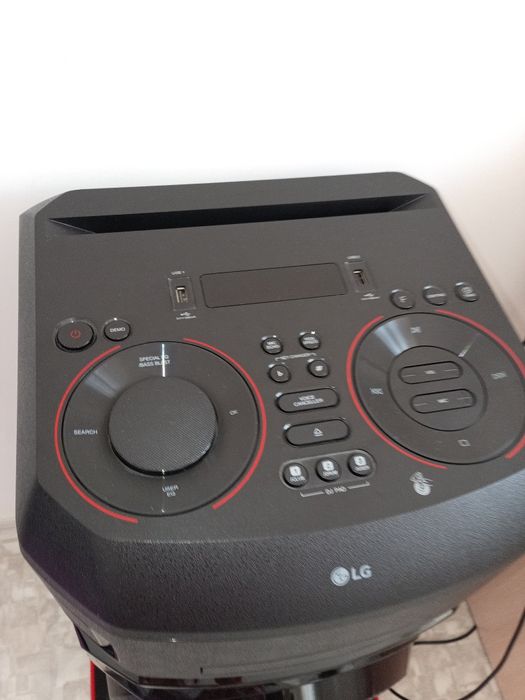 Срочно продам музыкальный центр