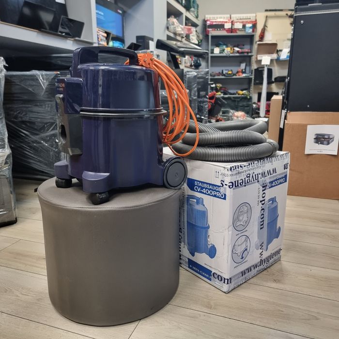 Amanet F28: Aspirator Hitachi CV 400 Pro
