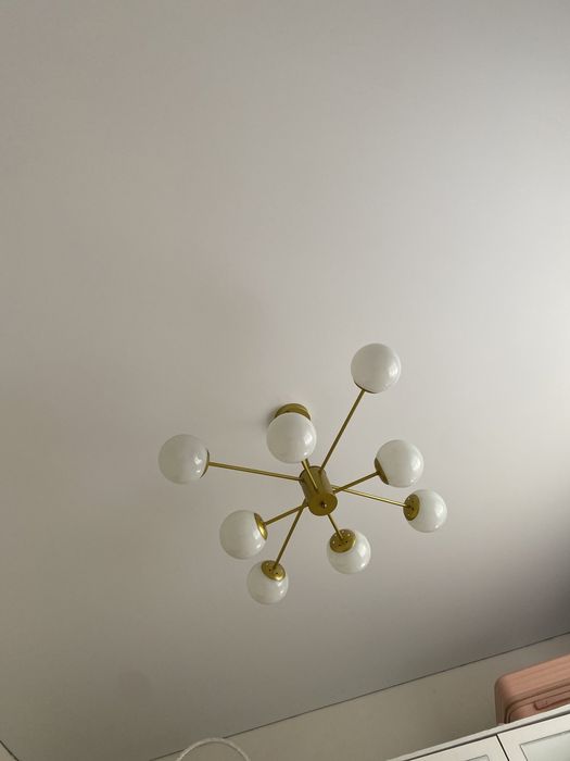 Продам б/у люстра 18 000