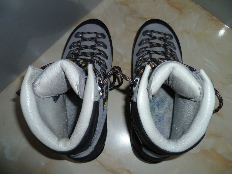 LOWA туристически обувки №38