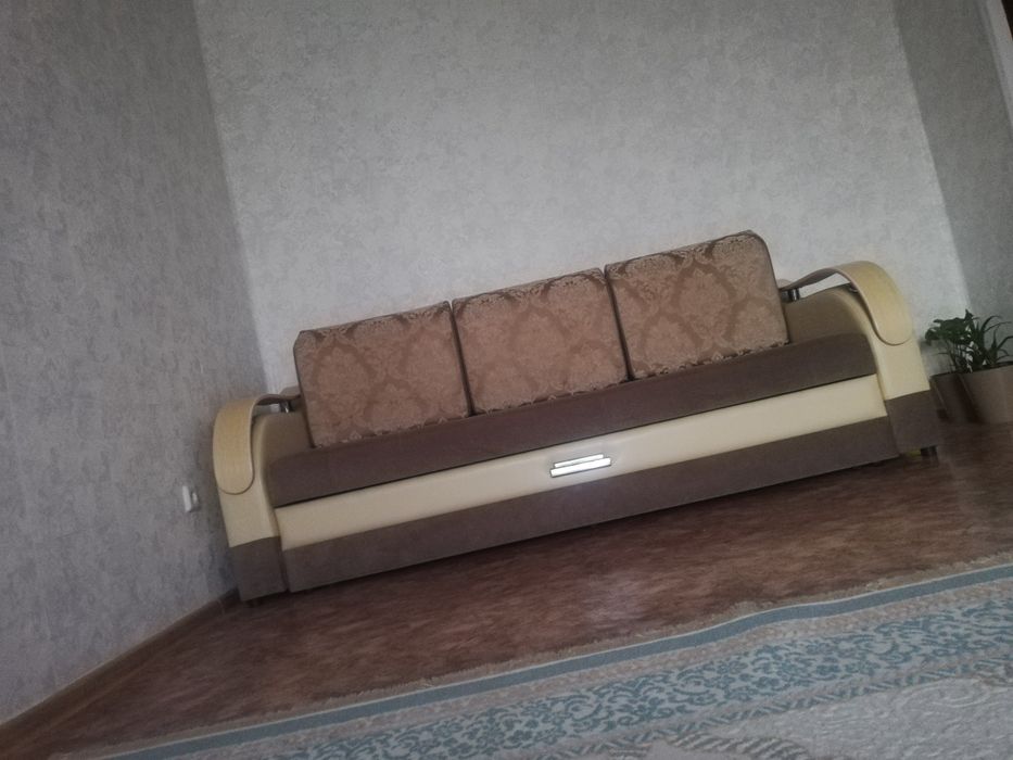 Срочно диван в нур сити