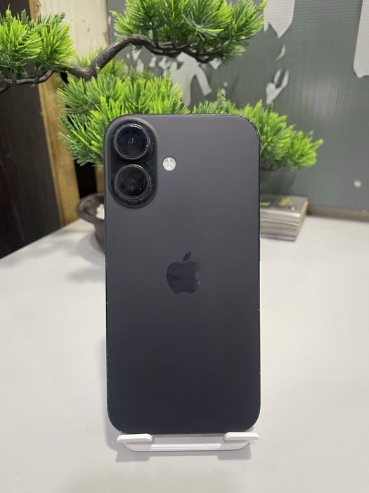 Iphone 16 black