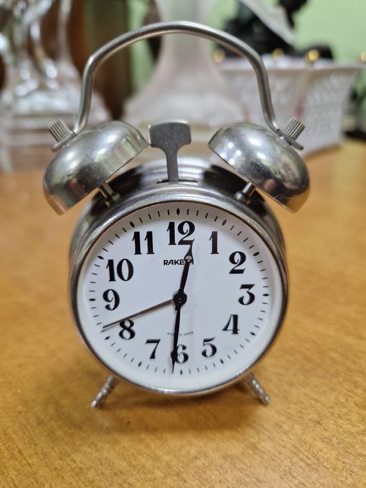Антикварен колекционерски руски будилник Ракета
