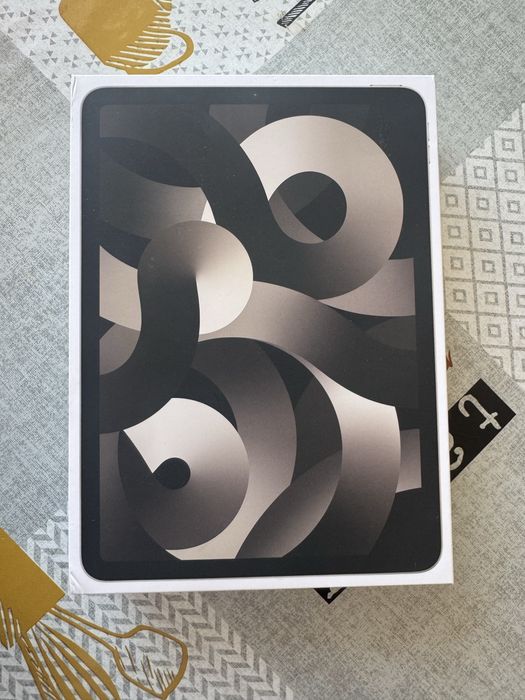 iPad Air (5th Generation) 256 GB