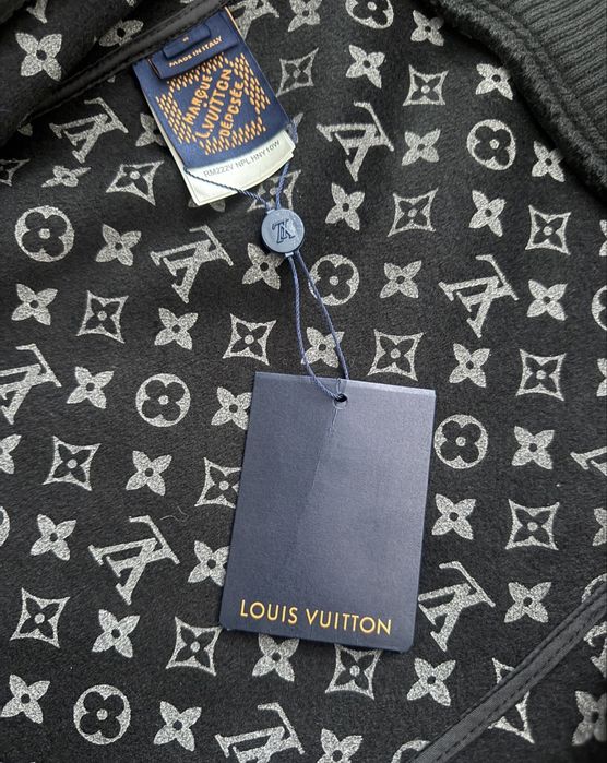 Geacă varsity Louis Vuitton negru/alb – Mărimea S