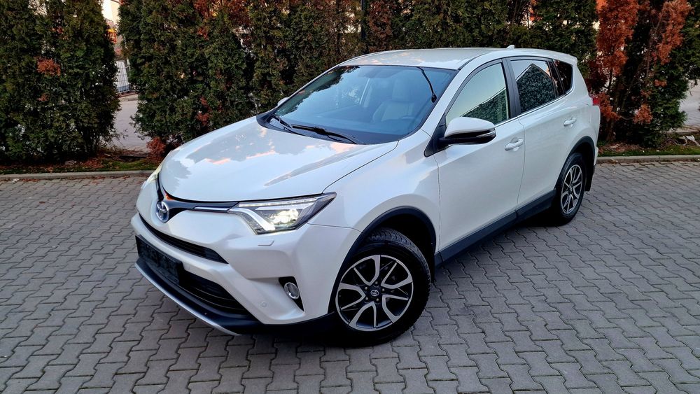 Toyota Rav4 2.5 Hybrid 197 CP 4WD / 4x4 # 134.807 km # Stare NOU