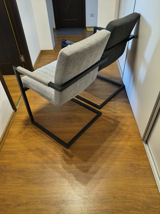 Scaune de masa pentru familie