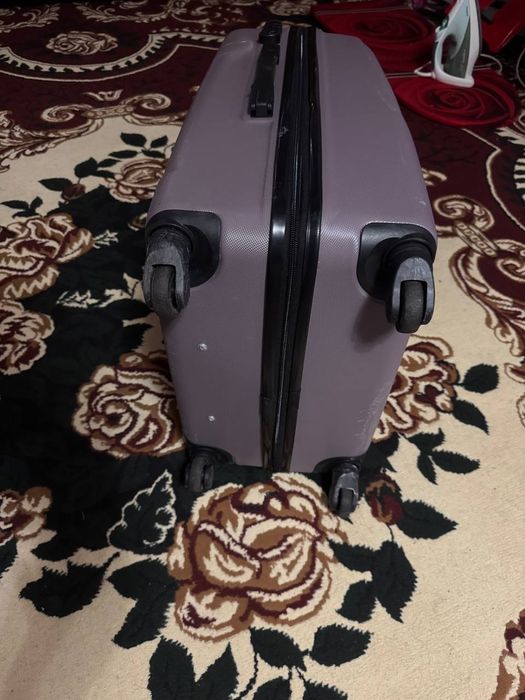 Хорошо чемодан крепкий