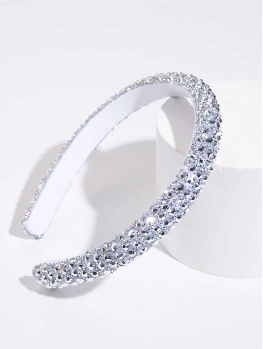 Диадеми с тюл и кристали, вдъхновени от Petite Fleur - няколко модела