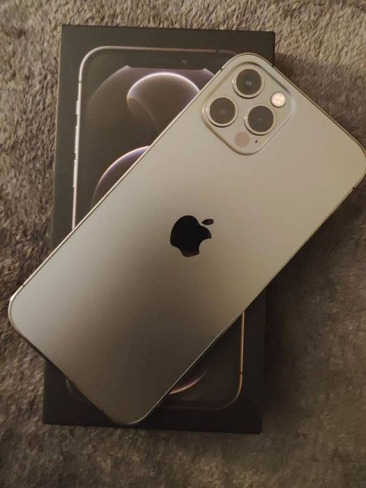 Айфон 12 Про 128гб в хорошем состоянии полный комплект