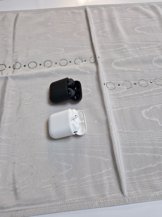 Căști wireless universale