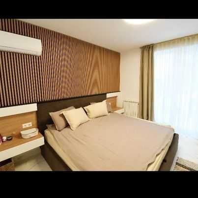 Дава се под наем Тристаен апартамент в София, Център - 100 кв.м за 450 € - Снимка #2