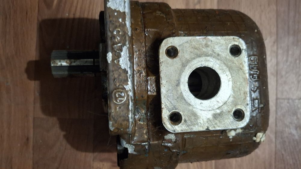 Масляный  насос нш-32у