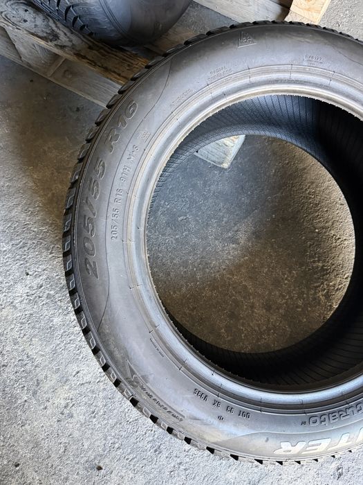 4 anvelope iarna 205/55/16 , Pirelli , 6.7 mm !