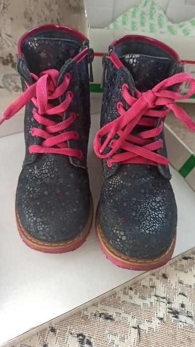 Кожаные ботиночки 28 размер.