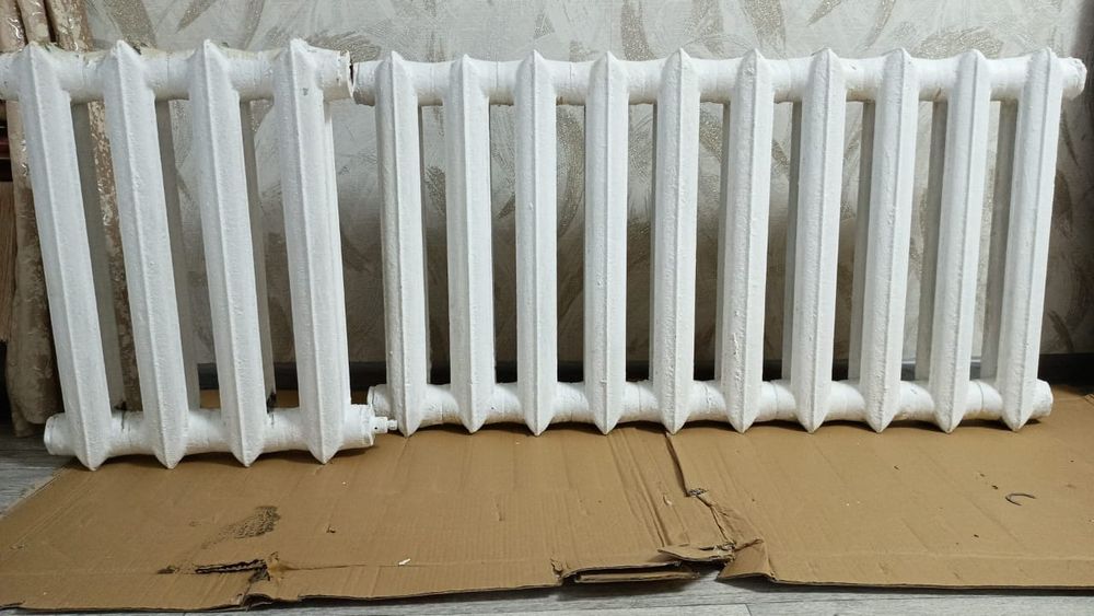 Продам чугунные батарею